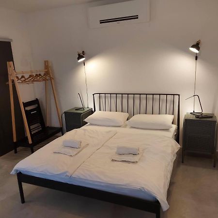 Bed & Breakfast Mozaik リュブリャナ エクステリア 写真