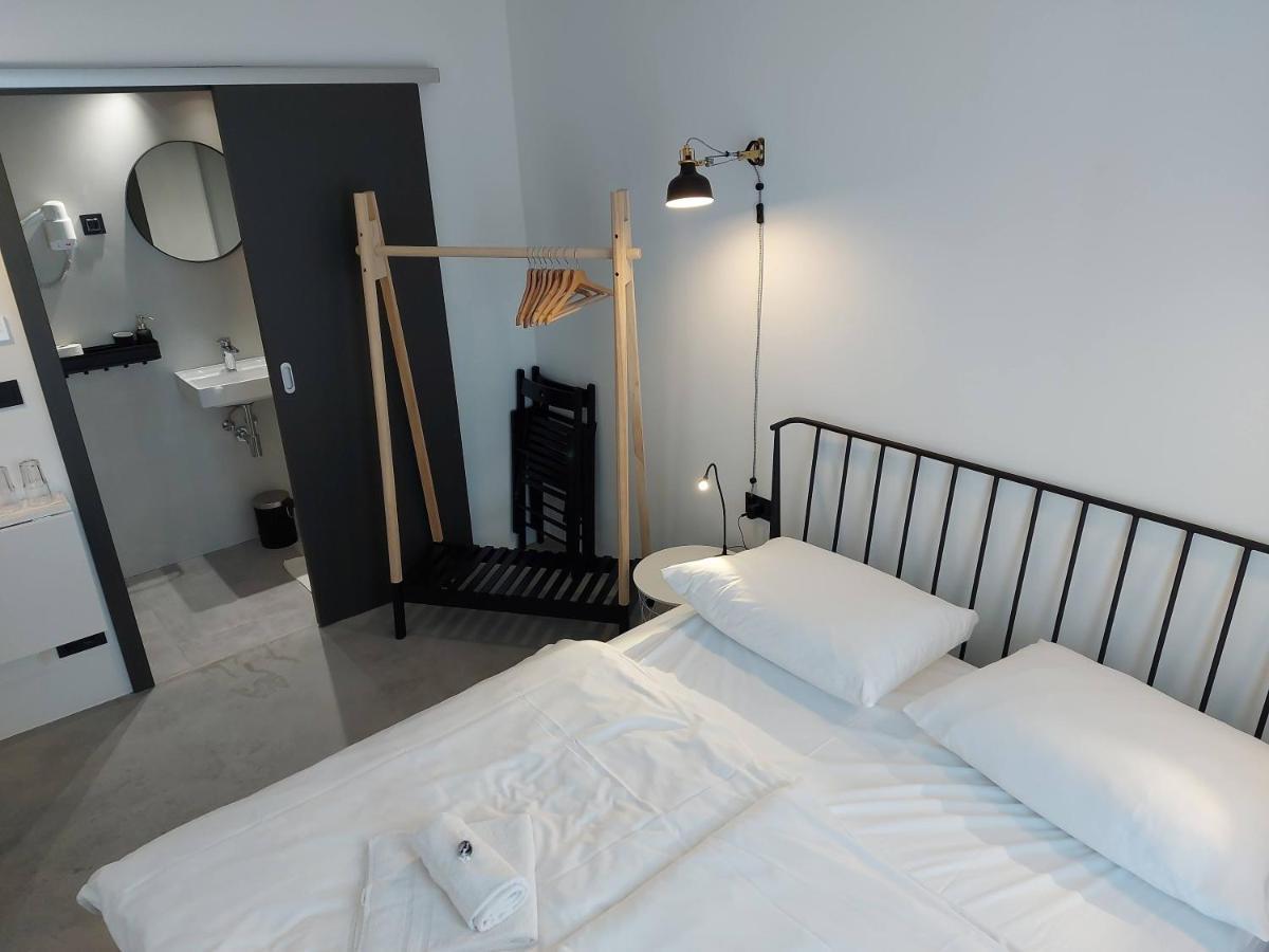 Bed & Breakfast Mozaik リュブリャナ エクステリア 写真